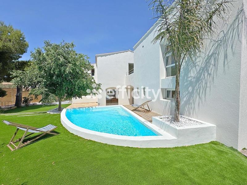 Maison - 194 m² - 6 pièces