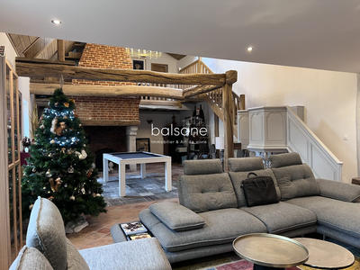 Maison - 316 m² - 10 pièces