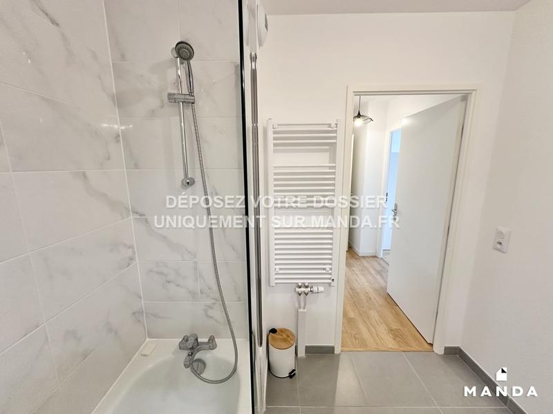 Chambre - 10 m² - 4 pièces