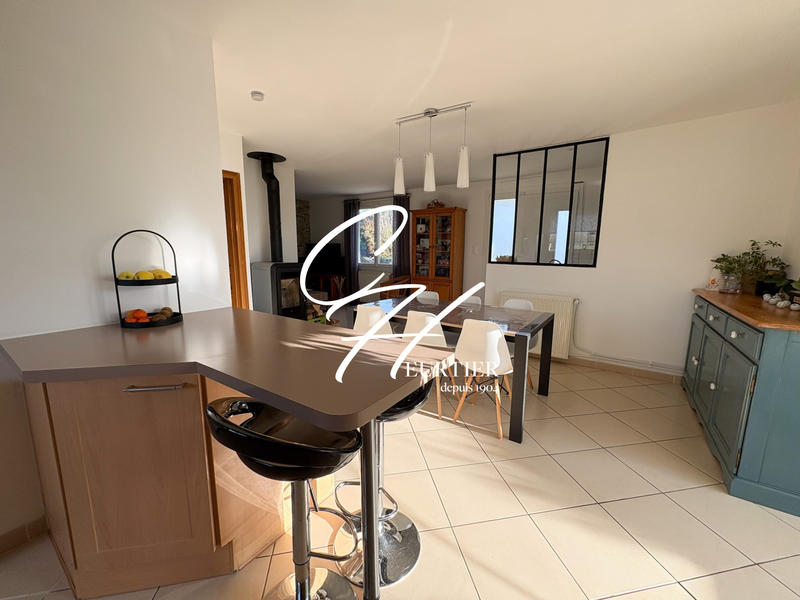 Maison - 120 m² - 5 pièces