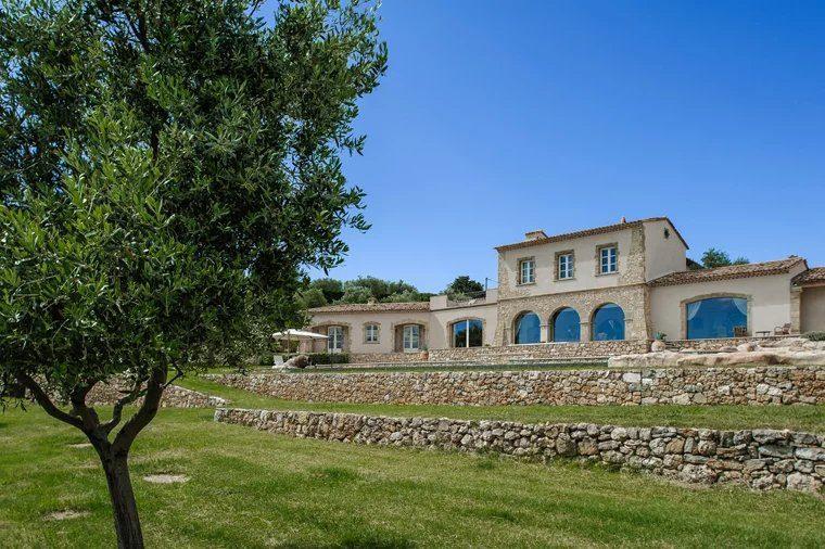Villa - 625 m² - 10 pièces