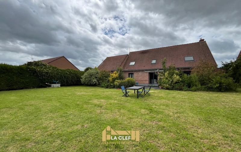 Maison - 202 m² - 7 pièces