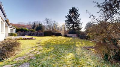 Maison - 180 m² - 8 pièces