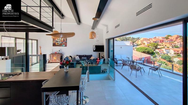 Maison - 210 m² - 5 pièces