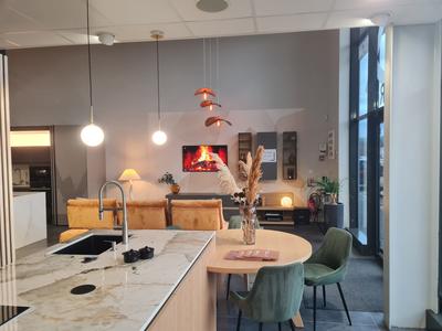 Local commercial - 255 m²