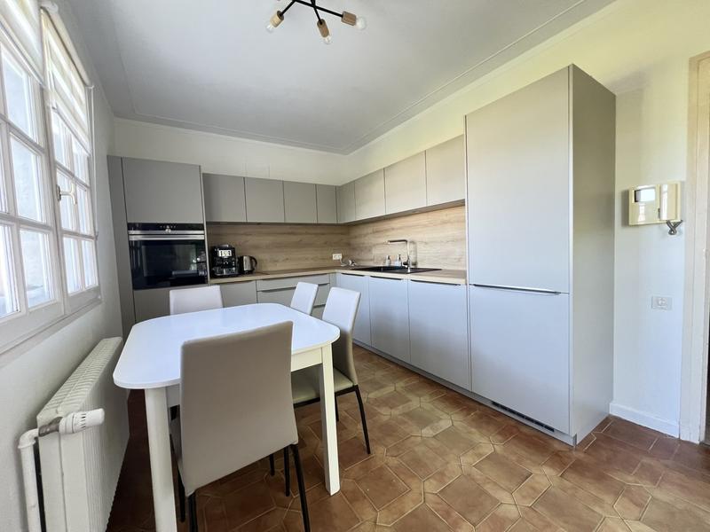 Maison - 137 m² - 7 pièces