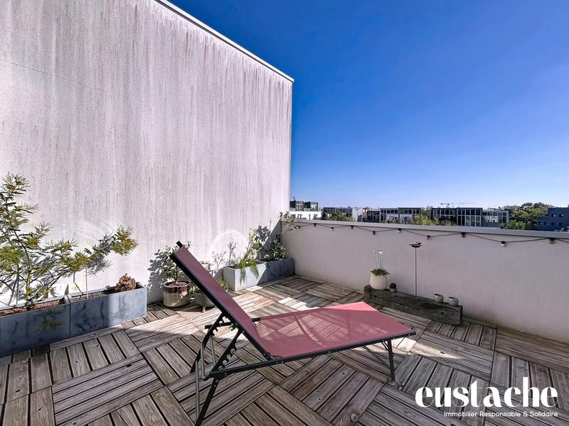 Duplex - 92 m² - 4 pièces