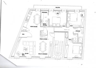 Appartement - 97 m² - 5 pièces