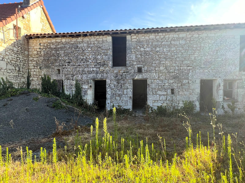 Ferme - 700 m² - 1 pièce