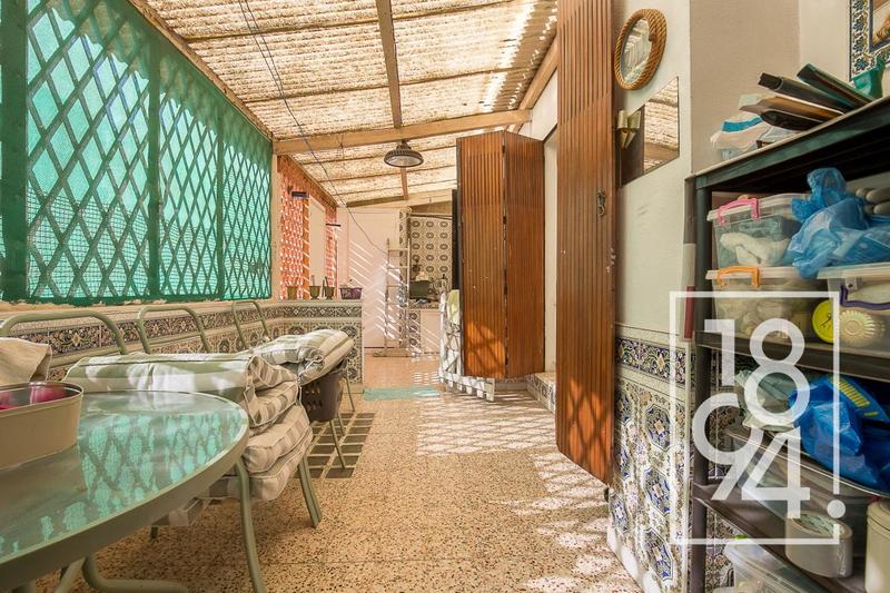 Immeuble - 222 m² - 8 pièces