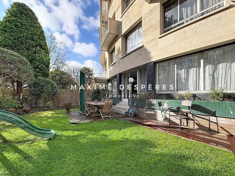 Appartement - 125 m² - 5 pièces
