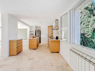 Appartement - 130 m² - 4 pièces