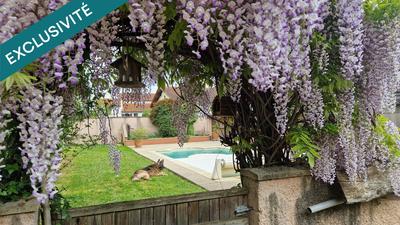 Maison - 220 m² - 7 pièces