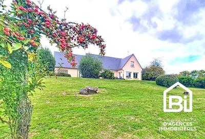 Maison - 218 m² - 8 pièces