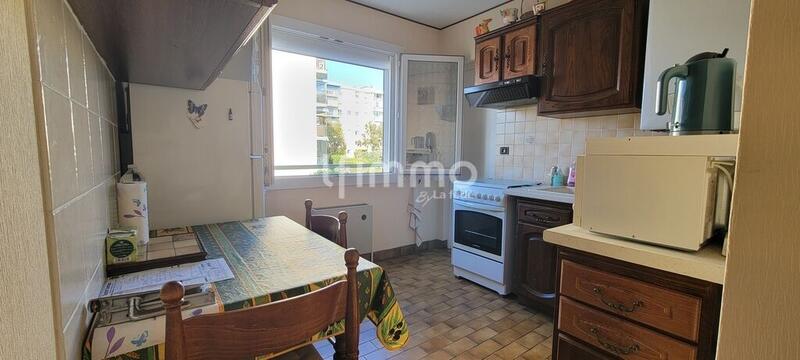 Appartement - 64 m² - 2 pièces