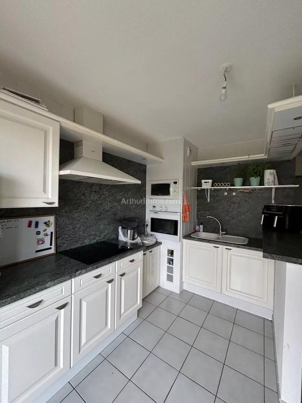 Appartement - 91 m² - 3 pièces