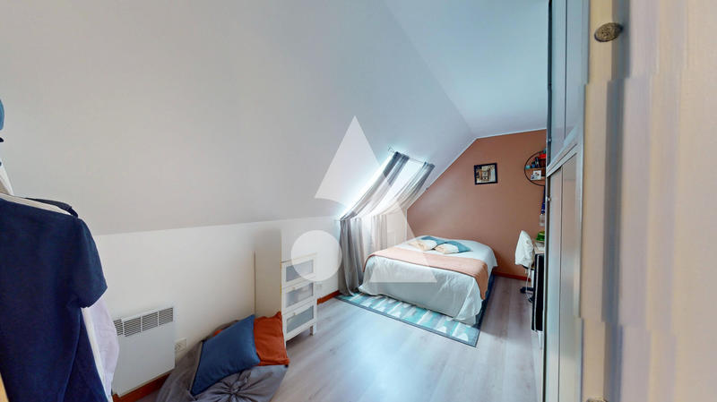 Maison - 156 m² - 8 pièces