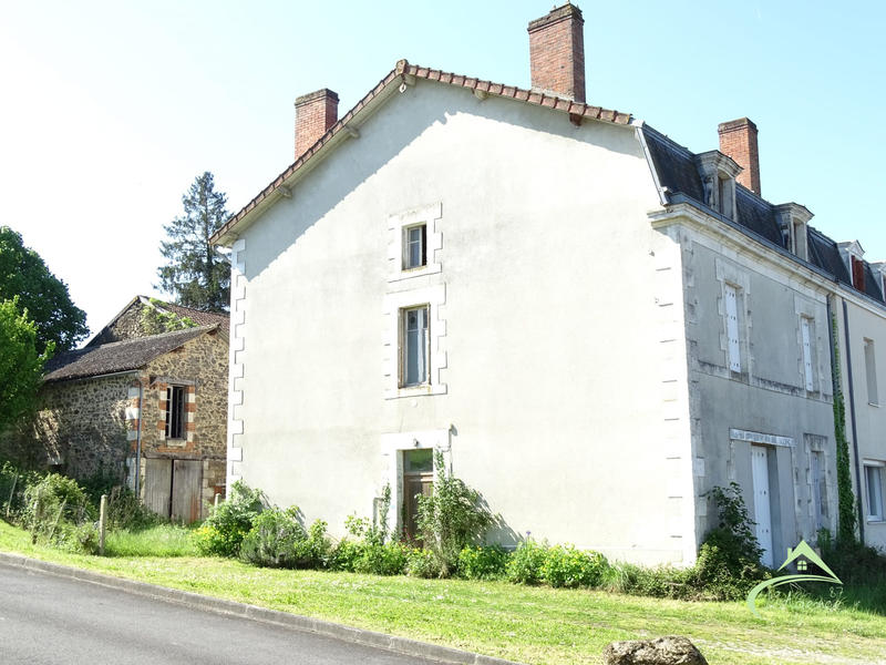 Maison ancienne - 163 m² - 7 pièces