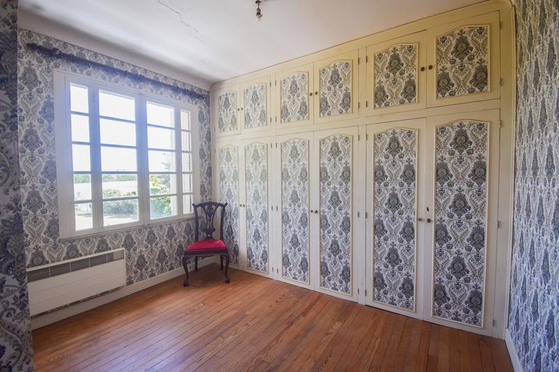 Maison traditionnelle - 156 m² - 7 pièces