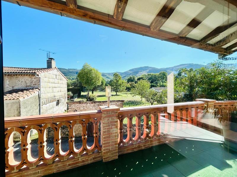 Maison - 269 m² - 9 pièces