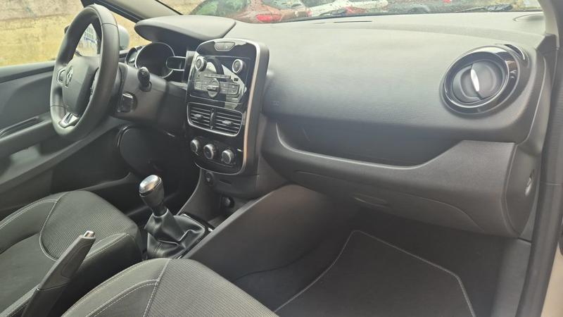Renault Clio IV 0.9 TCe 75 Trend - 5 places