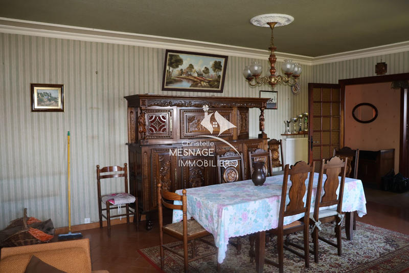 Maison - 134 m² - 8 pièces