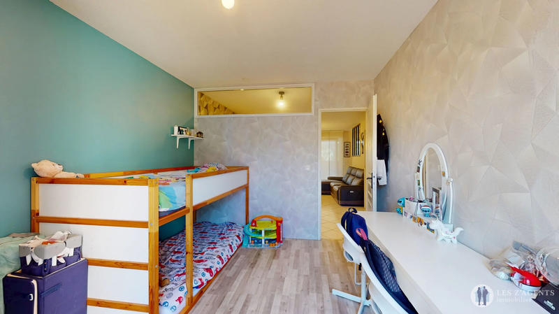 Appartement - 84 m² - 4 pièces