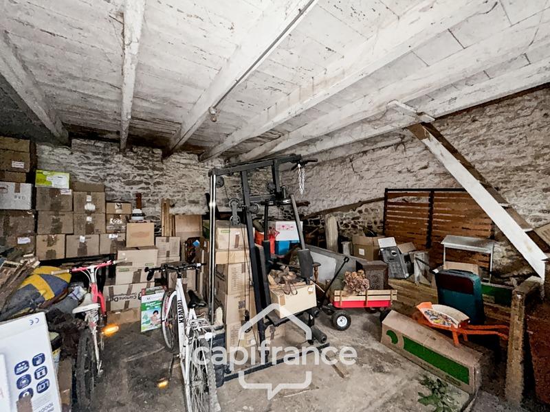 Maison - 220 m² - 10 pièces