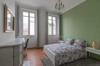 Maison - 292 m² - 10 pièces