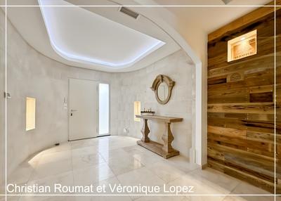 Maison - 207 m² - 5 pièces