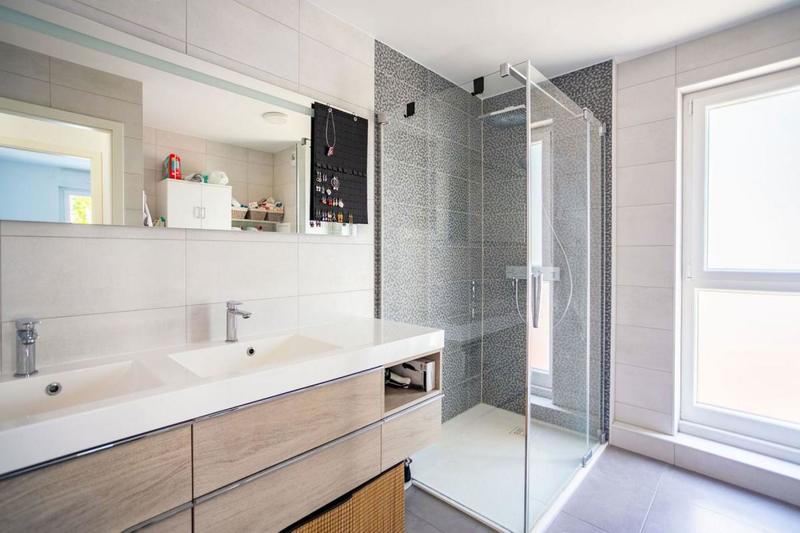 Appartement - 79 m² - 4 pièces