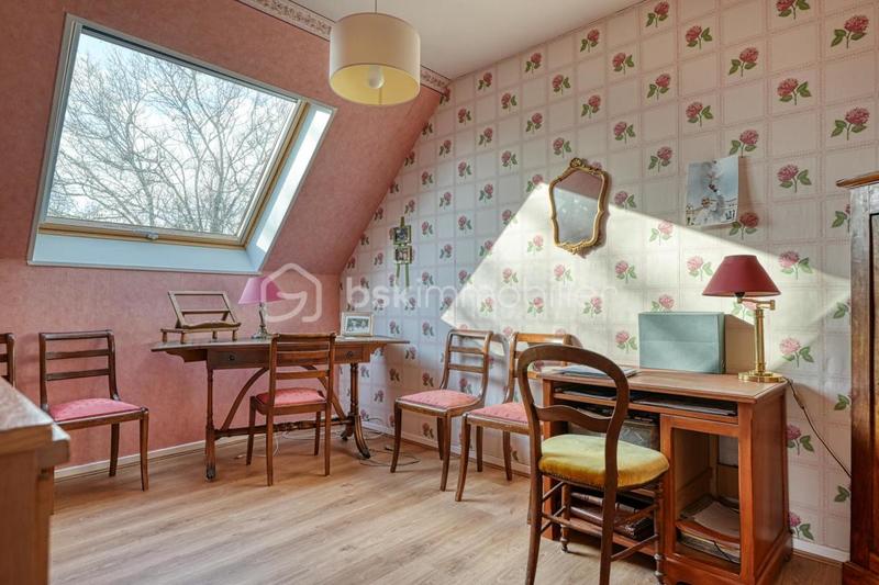 Maison - 188 m² - 7 pièces