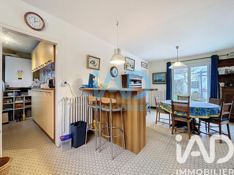 Maison - 200 m² - 9 pièces