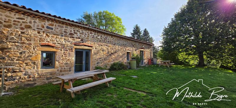 Maison - 234 m² - 11 pièces