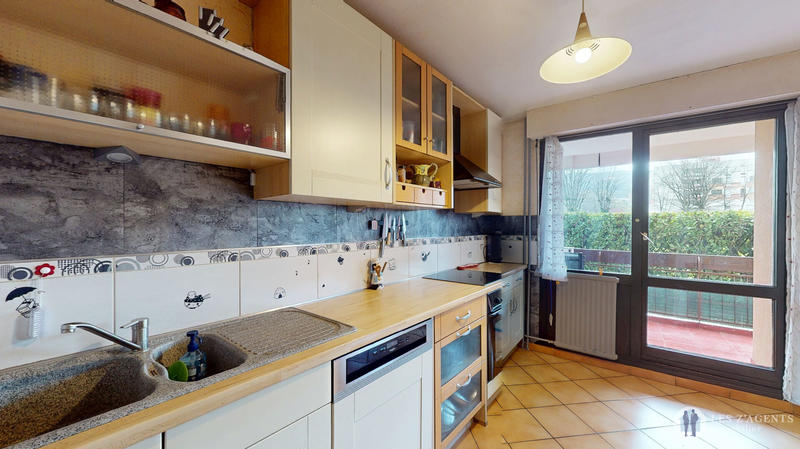 Appartement - 82 m² - 4 pièces