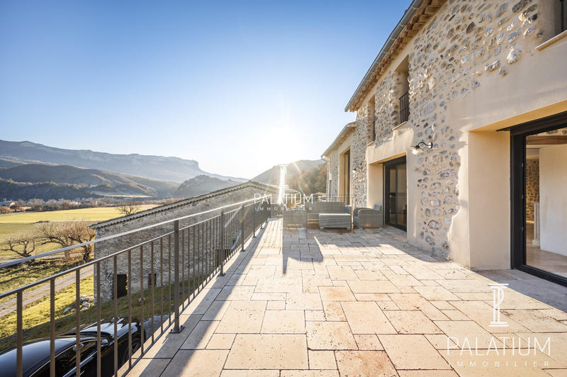 Mas - 243 m² - 6 pièces