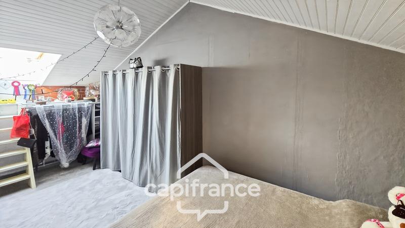 Maison - 185 m² - 10 pièces