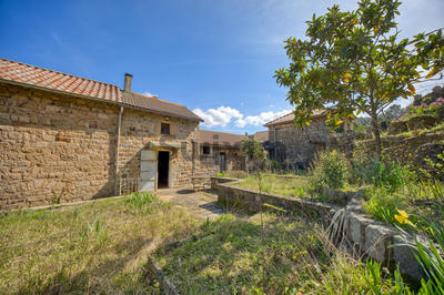 Maison de village - 100 m² - 6 pièces