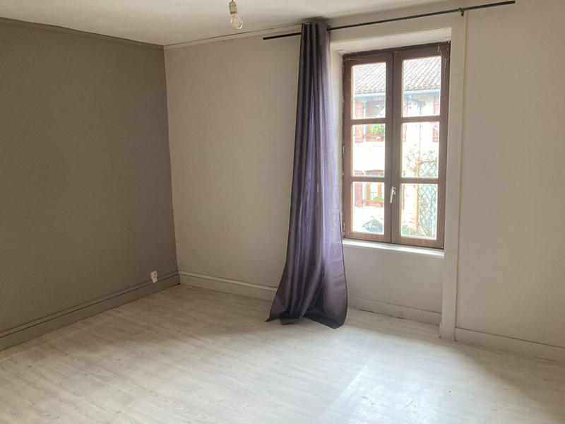 Maison - 246 m² - 4 pièces