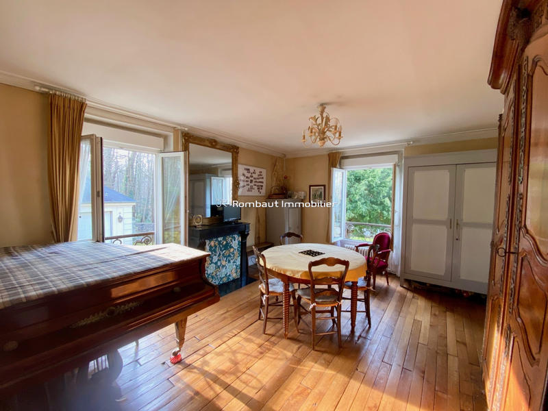 Maison - 190 m² - 9 pièces