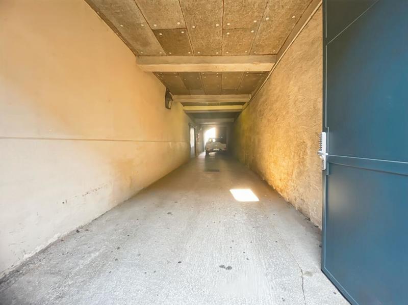 Maison - 335 m² - 12 pièces