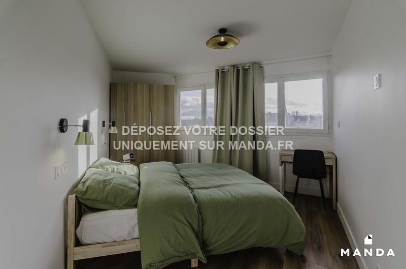 Chambre - 9 m² - 5 pièces