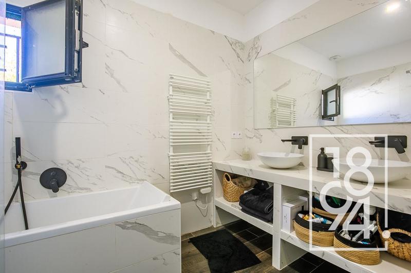 Maison - 165 m² - 4 pièces