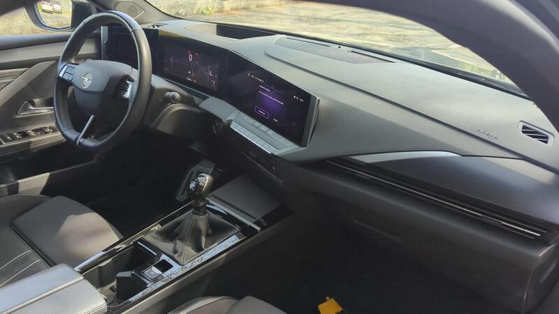 Opel Astra 1.2 Turbo 130 Gs - 5 places