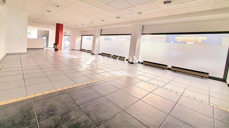 Local commercial - 160 m²