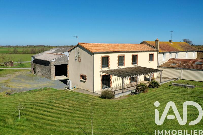 Maison - 171 m² - 6 pièces