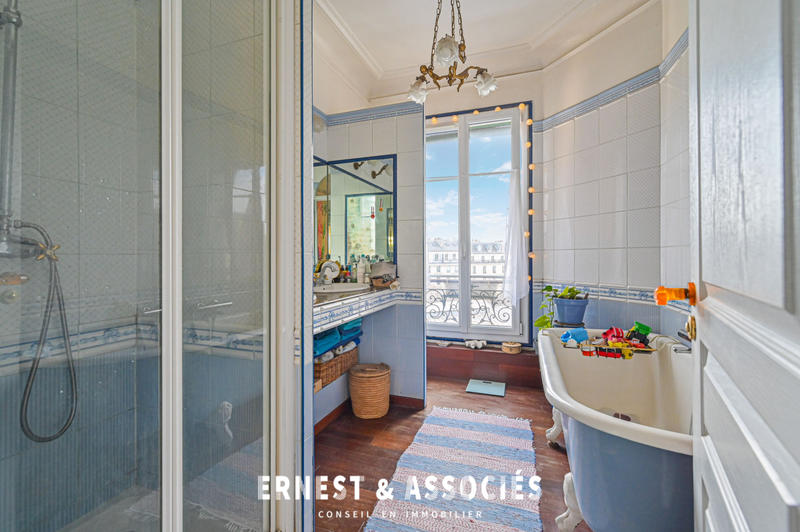 Appartement - 130 m² - 5 pièces