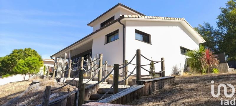 Maison - 202 m² - 5 pièces