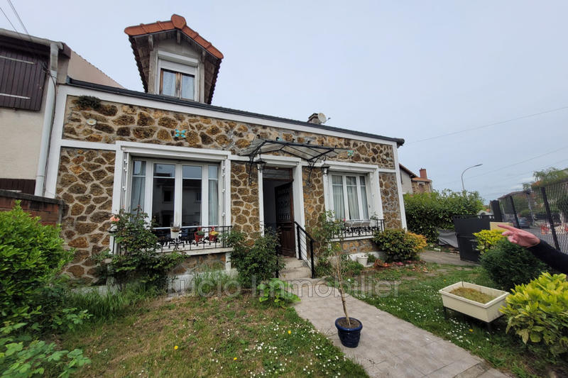 Maison - 104 m² - 6 pièces