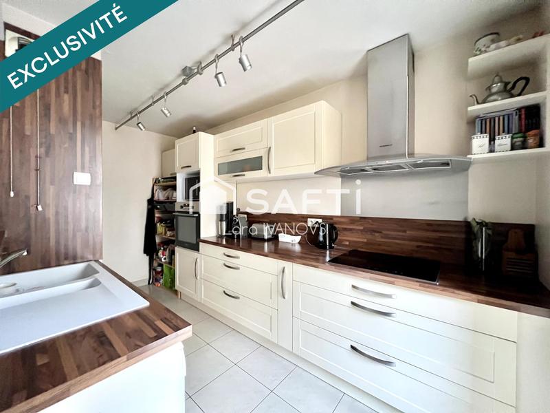 Appartement - 94 m² - 4 pièces